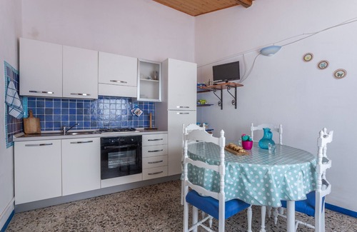 Scano di Montiferro House | Holiday Home 'La Casetta - Sea and Mountain' with Mountain View, Balcony and Wi-Fi