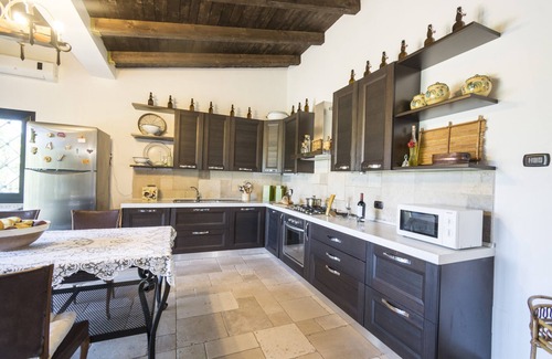 Torre Santa Susanna House | Holiday Home "Masseria Bellamarina" with Shared Pool & Wi-Fi