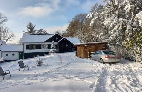 Bad Muenstereifel House | Holiday home alpaca view 🦙