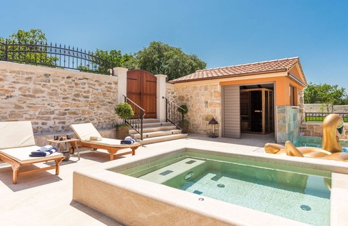 Skradin Villa | Holiday Home Adora with Pool