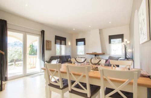 Alcalali House | Holiday Home Alcalalí with Pool and Valley View