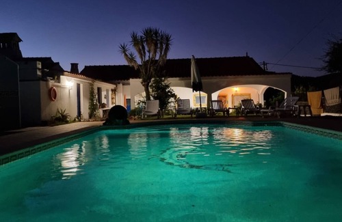 Loule House | Holiday Home 'Alcaria' with Mountain View, Wi-Fi and Air Conditioning