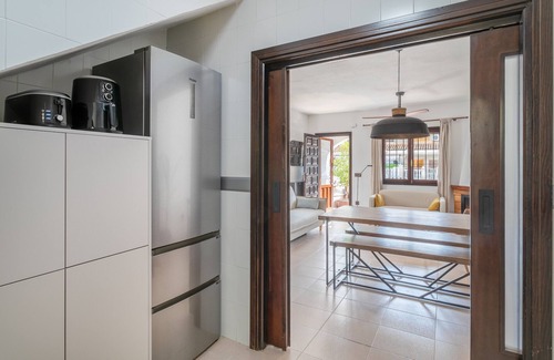 Santa Pola House | Holiday Home 'Aldea Blanca Santa Pola' close to the Beach with Wi-Fi