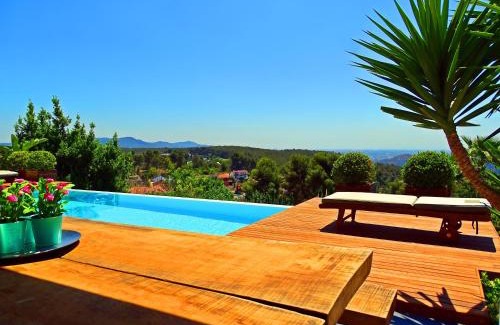 Fontpineda House | Holiday Home Alexander Plana