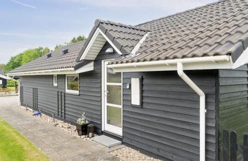Pøt Strandby House | Holiday Home Alpa - 600m from the sea by Interhome