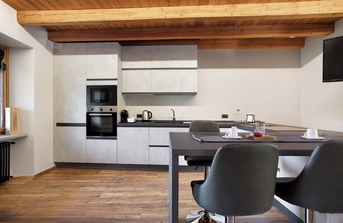 Aymavilles House | Holiday Home 'Alpine A&S' with Mountain View, Wi-Fi and Air Conditioning