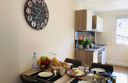 Ediger House | Holiday home Am Alten Stadttor in wine village of Ediger-Eller on the Moselle