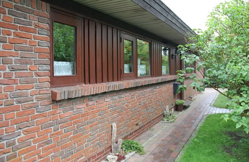 Osterbelmhusen House | Holiday Home 'Am Belmermoor 167' with Terrace and Wi-Fi
