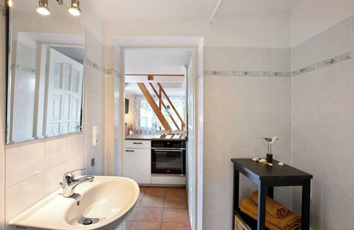 Bestensee House | Holiday Home "Am See" with Lake View, Private Terrace & Wi-Fi