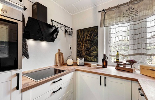 Mullrose House | Holiday Home 'Am See' with Private Terrace, Private Garden and Wi-Fi