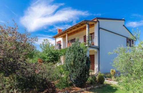 Muntic House | Holiday Home Ana Lucija by Interhome