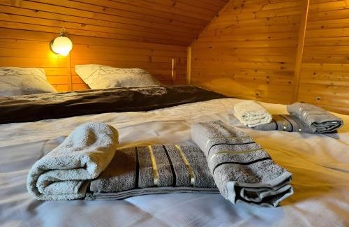 Mace Apartment | Holiday Home Ana with Sauna, Jacuzzi & Playground