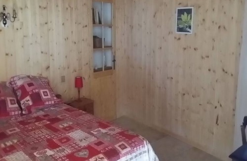 Allons House | Holiday Home "Ancienne Bergerie" with Mountain View & Private Garden
