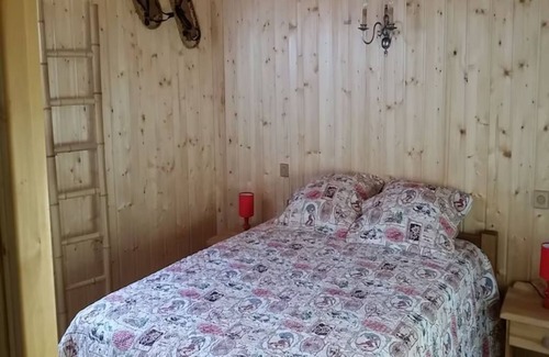 Allons House | Holiday Home "Ancienne Bergerie" with Mountain View & Private Garden