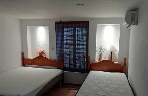 La Rinconada House | Holiday Home "Anexo de Invitados" with Private Pool & A/C