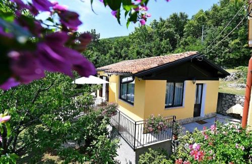 Donji Kraj House | Holiday Home, Apartment and Rooms Milica