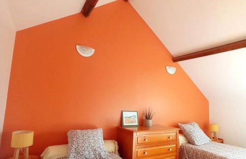 Lavacourt House | Holiday home at the edge of La Seine near Giverny