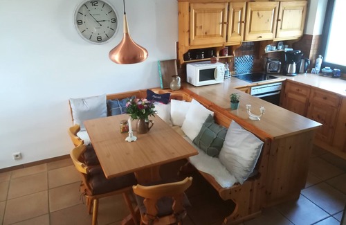 Hasenfeld House | Holiday home "Auszeit" on Rursee, just switch off!