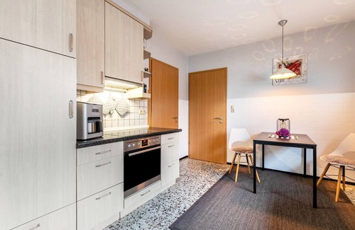 Barkenholm House | Holiday Home 'Autal-Blick' with Shared Terrace, Private Garden and Wi-Fi