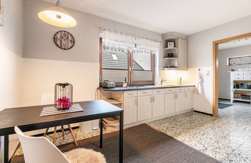 Barkenholm House | Holiday Home 'Autal-Blick' with Shared Terrace, Private Garden and Wi-Fi