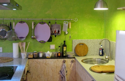 Gormin Apartment | Holiday Home 'Barrierefreie Ferienwohnung' with Private Terrace, Private Garden and Wi-Fi