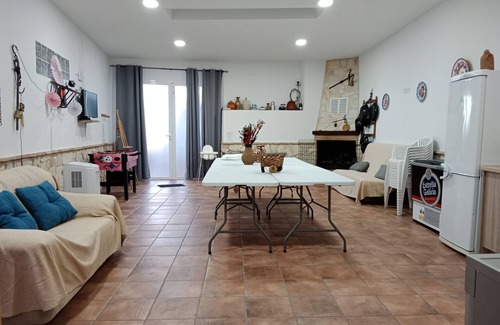 Santa Elena House | Holiday Home 'Batalla Navas de Tolosa' with Mountain View, Pool & Wi-Fi