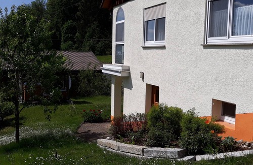 Leibertingen House | Holiday Home 'Beim Wildenstein, 90qm' with Private Terrace, Shared Garden and Wi-Fi