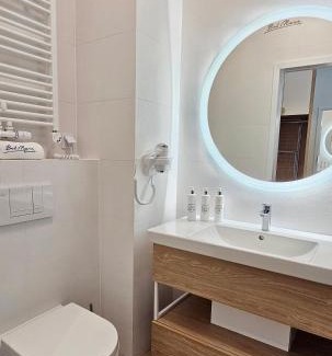 Miedzyzdroje Apartment | HOLIDAY HOME Bel Mare F533 z sypialnią i balkonem