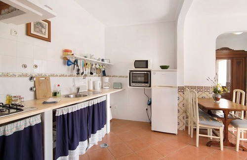Olhao House | Holiday Home 'Bela Vista Retreat - Margarida' with Sea View, Wi-Fi and Air Conditioning