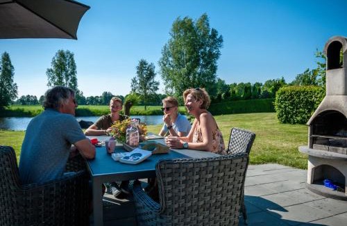 Vlagtwedde House | Holiday Home Bellingwolde Comfort by Interhome