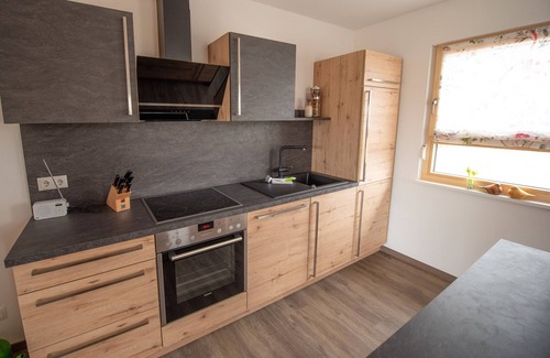 Kniebis House | Holiday Home 'Bergstern' with Private Terrace and Wi-Fi