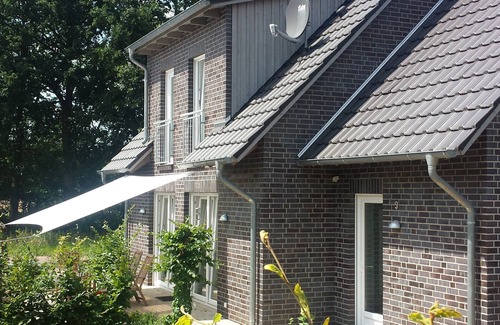 Rieste House | Holiday Home 'Birkenhof Alfsee' with Private Garden and Wi-Fi