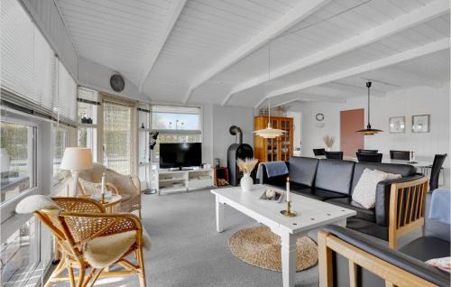 Hejlsminde Strand House | Holiday Home Blommevænget Hejls Vi