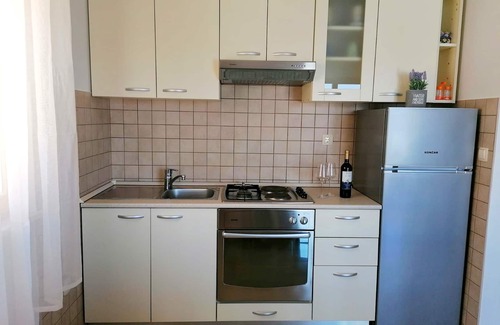 Putnikovic Apartment | Holiday Home Blue Dream - Two Bedroom Apartment with Terrace and Sea View (A1)