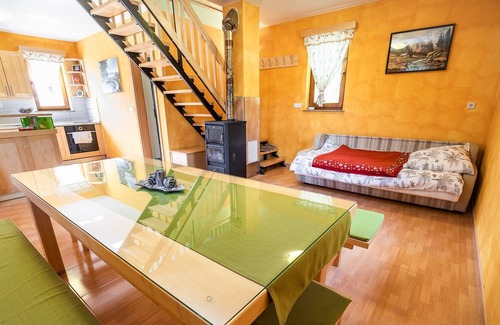 Cerklje ob Krki House | Holiday Home Blue Sky