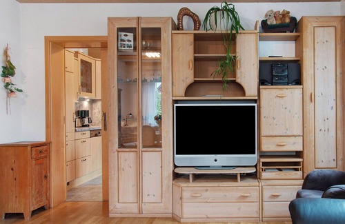 Steinsfeld House | Holiday Home 'Blumenstock' with Private Terrace, Private Garden and Wi-Fi