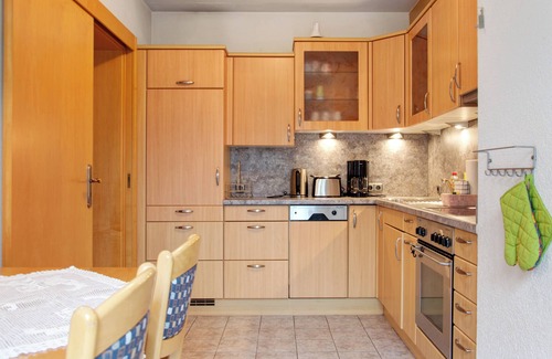 Steinsfeld House | Holiday Home 'Blumenstock' with Private Terrace, Private Garden and Wi-Fi