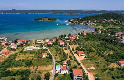 Pasman Villa | Holiday Home Bodula