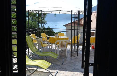 Strp House | Holiday home Bokokotorski zaliv