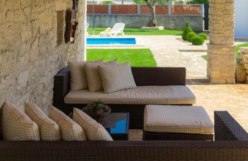 Grzini House | Holiday Home Bozac by Interhome