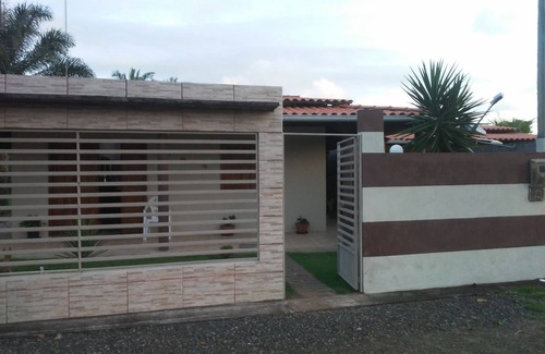 Urucuca House | Holiday home