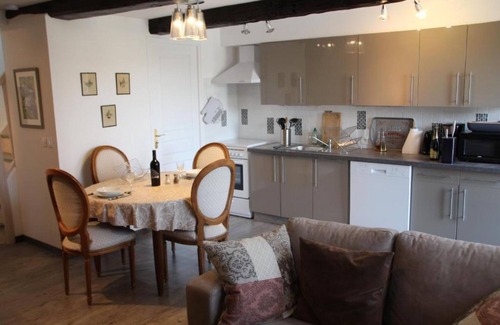 Neant-sur-Yvel House | Holiday Home 'Bretagne Brocéliande' with Shared Pool, Private Terrace and Wi-Fi