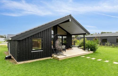 Odder House | Holiday Home Brothir - 500m from the sea by Interhome