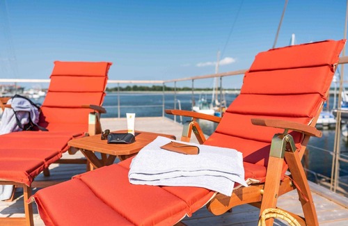 Barth House | Holiday home Bryonia