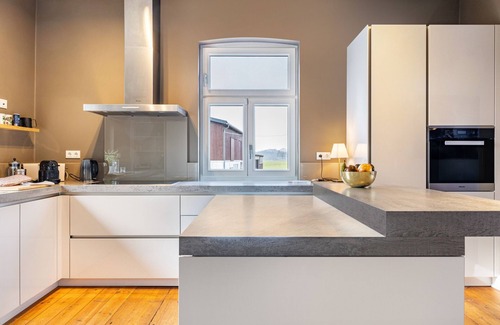 Delingsdorf House | Holiday Home 'Buchenhof' with Private Terrace, Private Garden and Wi-Fi