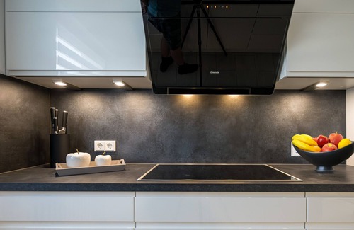 Usingen House | Holiday Home 'Buchfinkennest' with Private Terrace, Private Garden and Wi-Fi