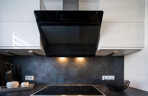 Usingen House | Holiday Home 'Buchfinkennest' with Private Terrace, Private Garden and Wi-Fi