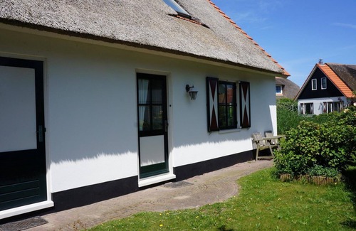 Callantsoog House | Holiday home Buitenplaats 30 in Callantsoog. Suitable for 5 people with 2 bedrooms.