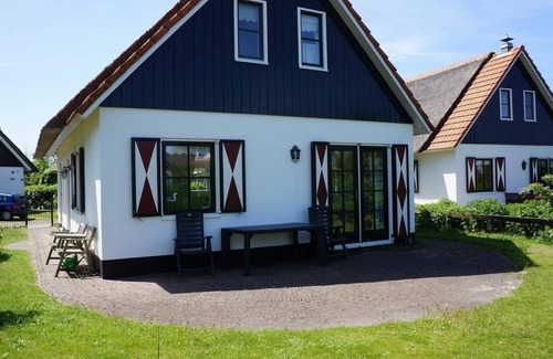 Callantsoog House | Holiday home Buitenplaats 30 in Callantsoog. Suitable for 5 people with 2 bedrooms.