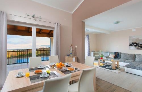 Bartici House | Holiday Home Bura by Interhome